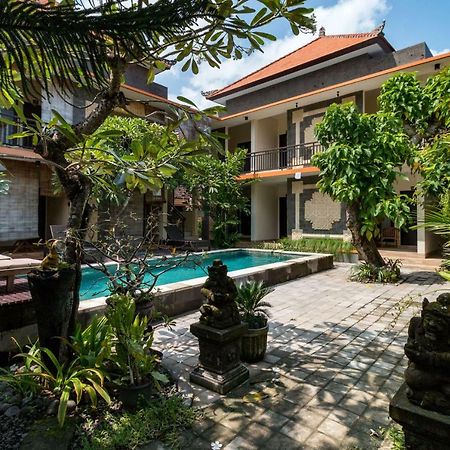 Eddys Cottages & Villa Легиан Экстерьер фото