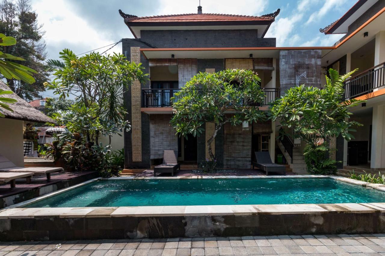 Eddys Cottages & Villa Легиан Экстерьер фото